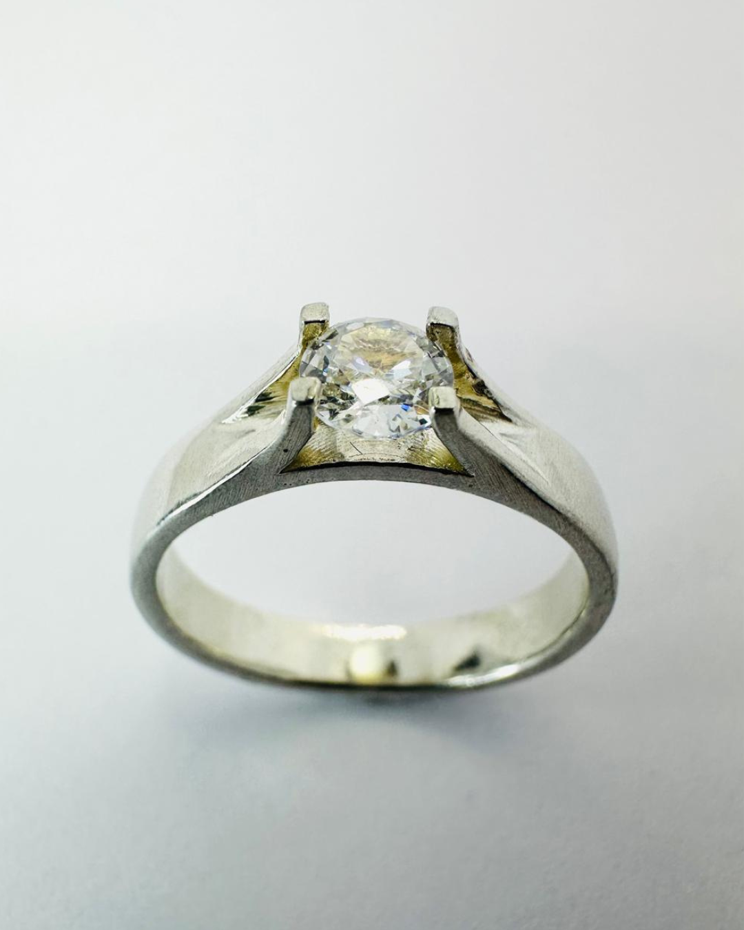 Anel Solitário PJ183 em Prata 925 com Zircônia