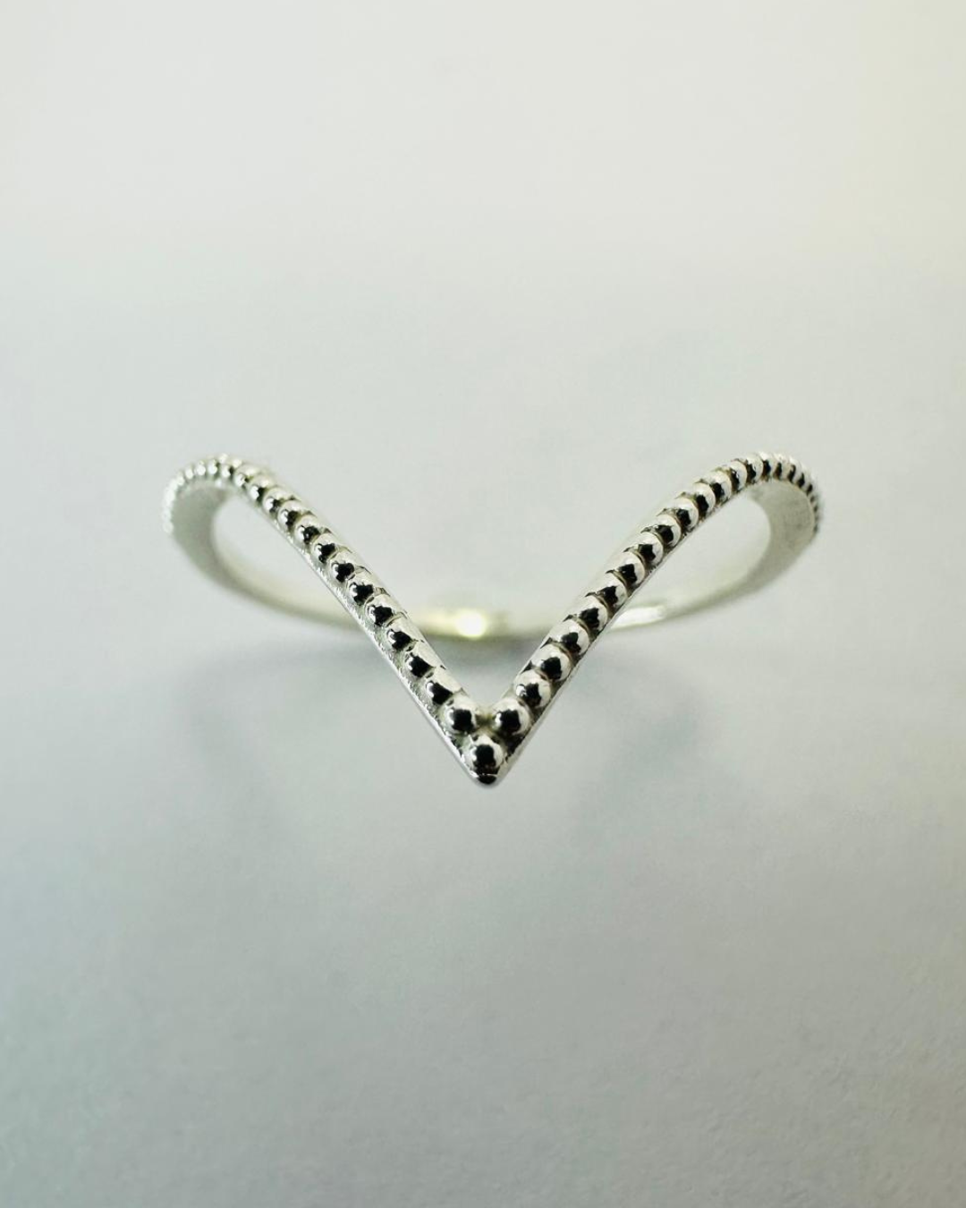 Anel Ponta V PJ144 em Prata 925