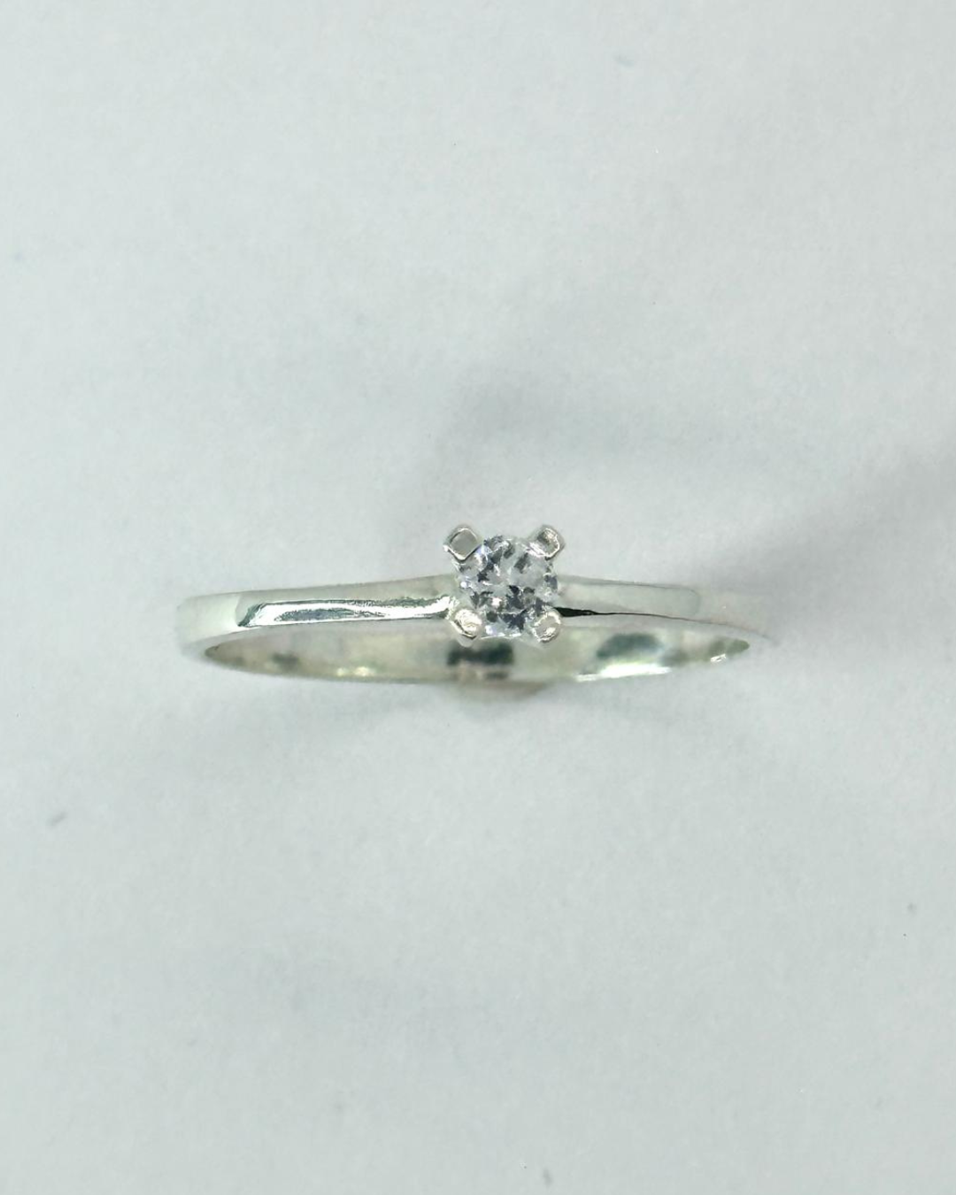 Anel Solitário Cravejado Prata 925 - PJ112