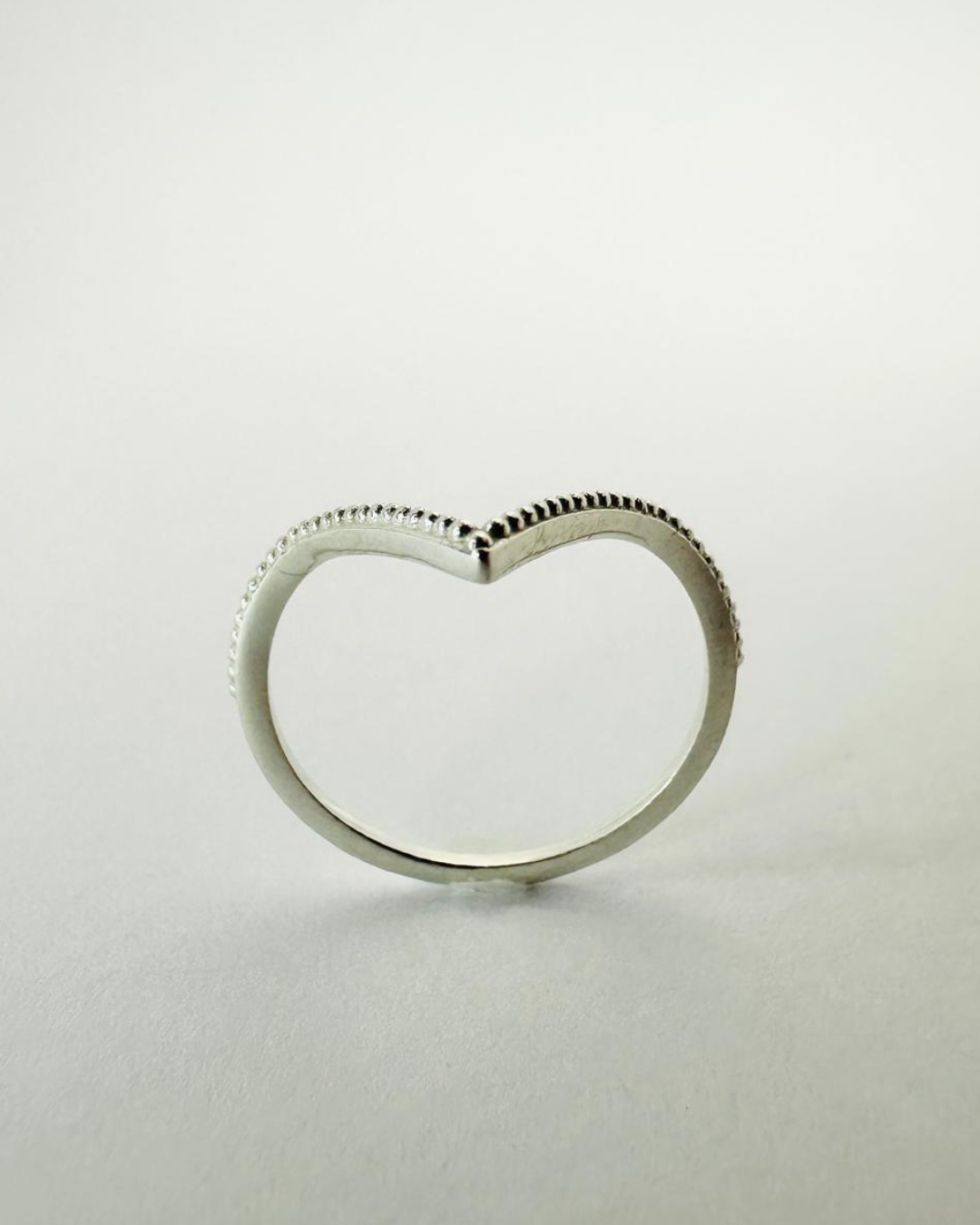 Anel Ponta V PJ144 em Prata 925