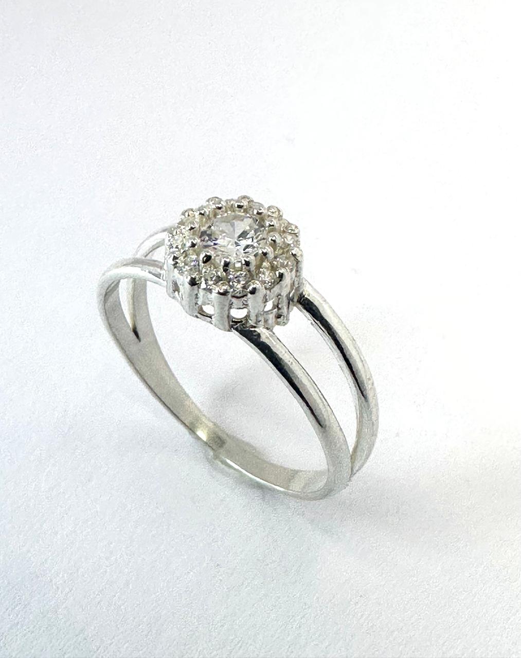 Anel Cravejado em Prata 925 - PJ149