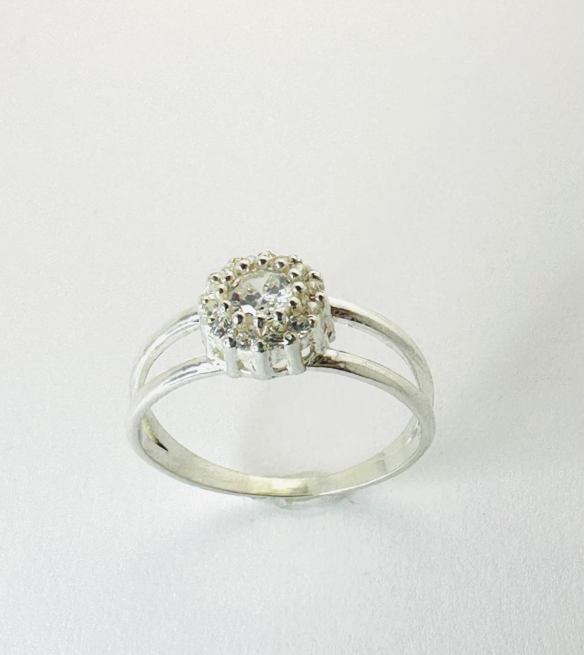 Anel Cravejado em Prata 925 - PJ149