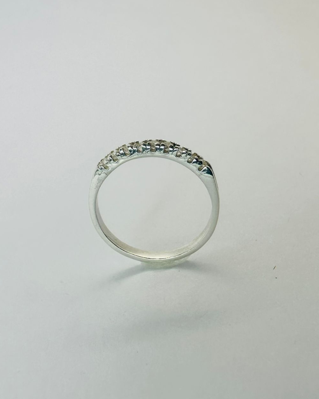 Meia alianças de zirconia Cravejado Prata 925 - PJ152